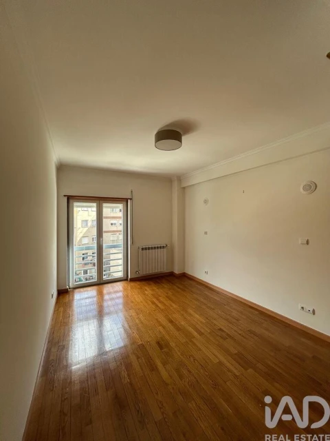 Apartamento T3 para Venda em Odivelas
