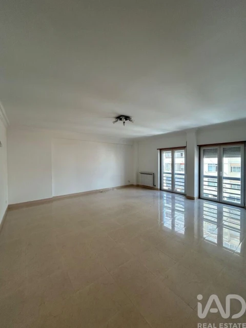 Apartamento T3 para Venda em Odivelas
