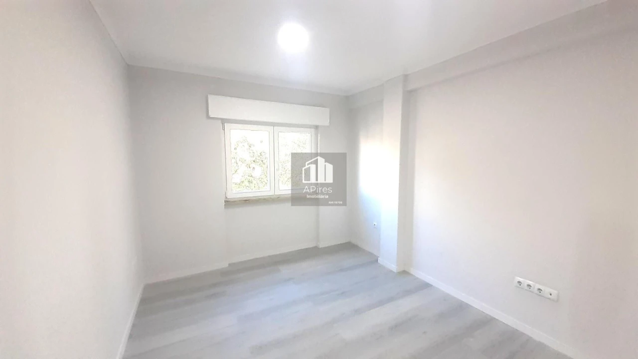Apartamento T2 para Venda em Setubal (São Sebastião) Foto 4