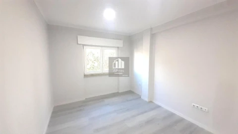 Apartamento T2 para Venda em Setubal (São Sebastião)