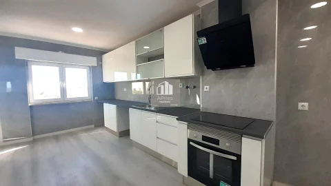 Apartamento T2 para Venda em Setubal (São Sebastião)