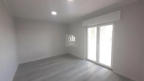Apartamento T2 para Venda em Setubal (São Sebastião)