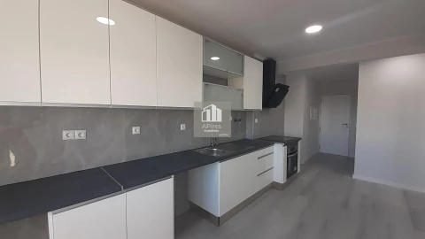Apartamento T2 para Venda em Setubal (São Sebastião)