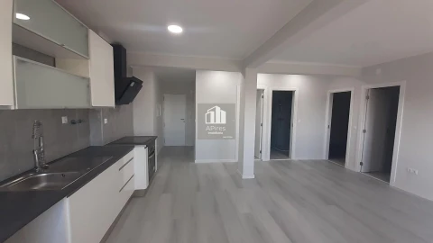 Apartamento T2 para Venda em Setubal (São Sebastião)