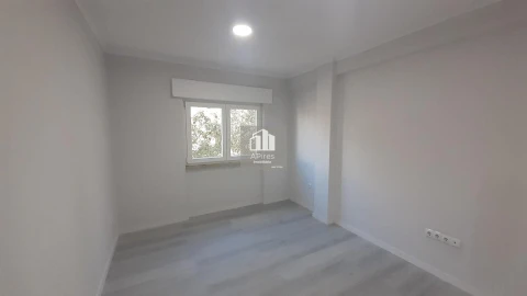 Apartamento T2 para Venda em Setubal (São Sebastião)
