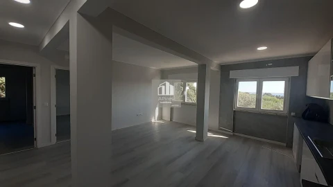 Apartamento T2 para Venda em Setubal (São Sebastião)