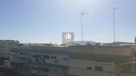Apartamento T2 para Venda em Setubal (São Sebastião)