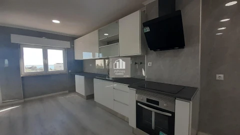 Apartamento T2 para Venda em Setubal (São Sebastião)