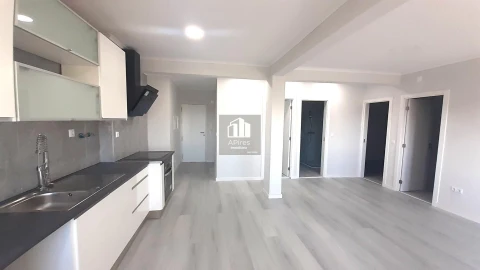 Apartamento T2 para Venda em Setubal (São Sebastião)
