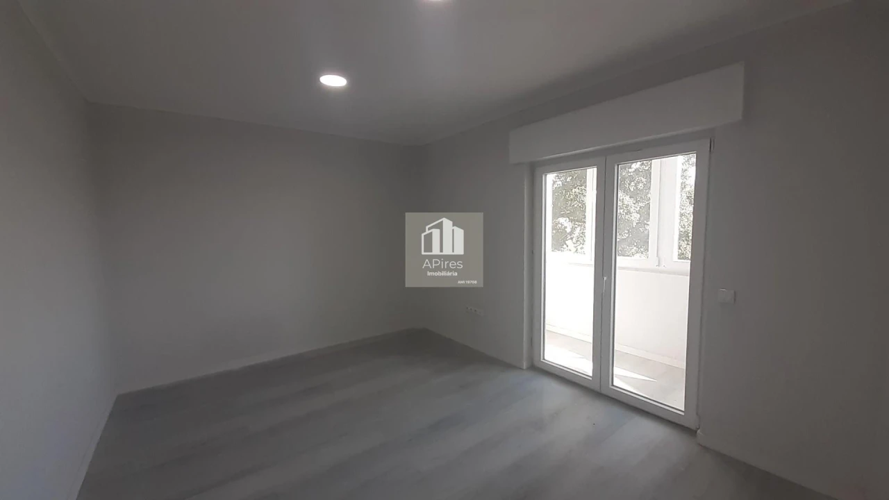 Apartamento T2 para Venda em Setubal (São Sebastião) Foto 23