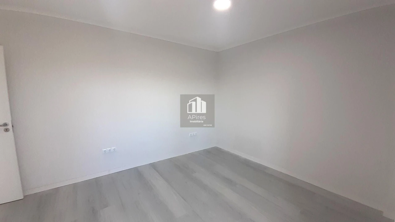 Apartamento T2 para Venda em Setubal (São Sebastião) Foto 6