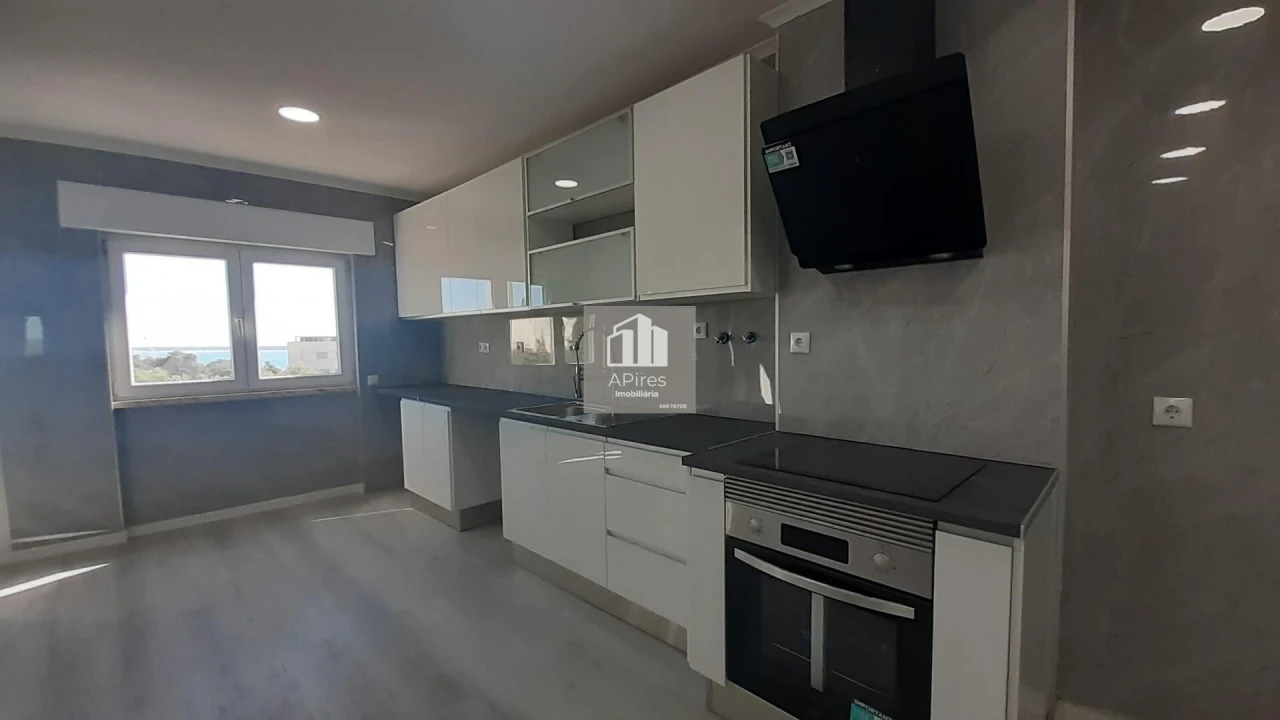 Apartamento T2 para Venda em Setubal (São Sebastião) Foto 7