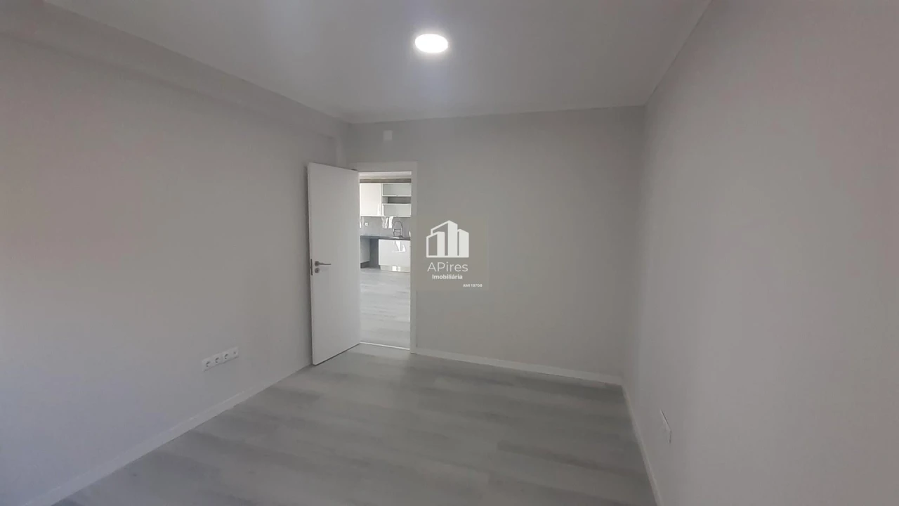 Apartamento T2 para Venda em Setubal (São Sebastião) Foto 15