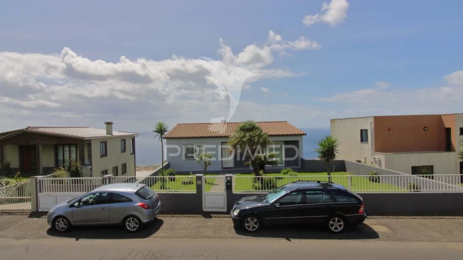 Moradia T5 para Venda em Porto Judeu