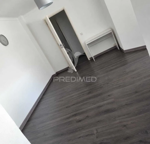 Apartamento T3 para Venda em Ribeira de Nisa e Carreiras Foto 2