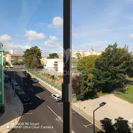 Apartamento T1 para Venda em Agualva e Mira-Sintra