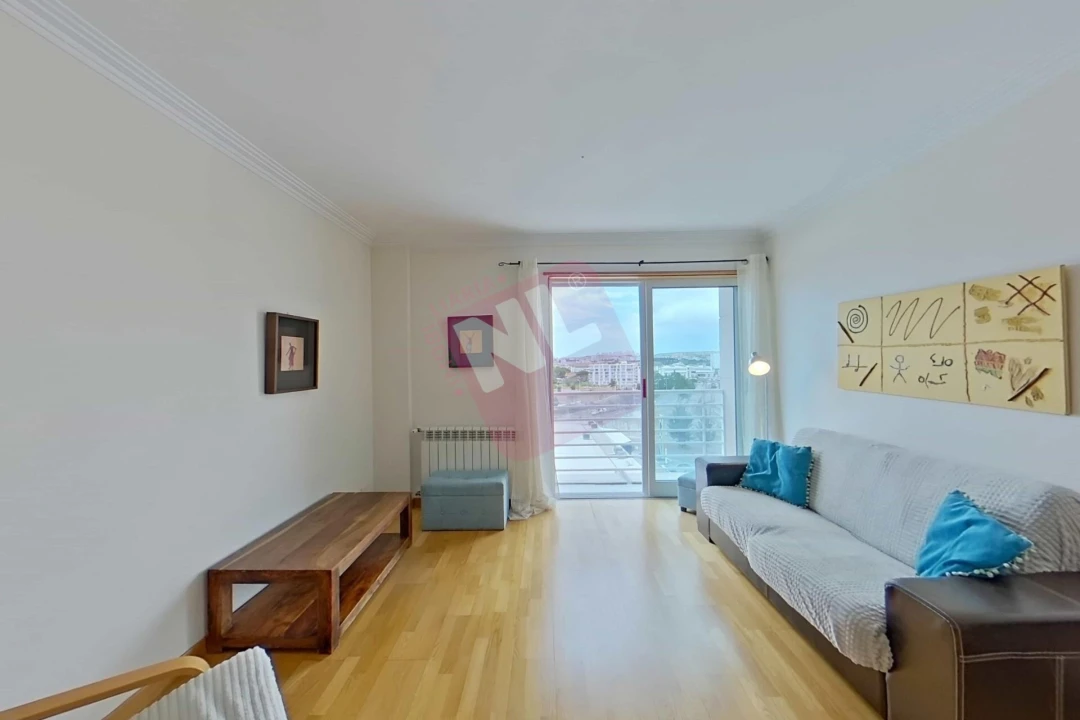 Apartamento T2 para Arrendamento em Carnide Foto 10