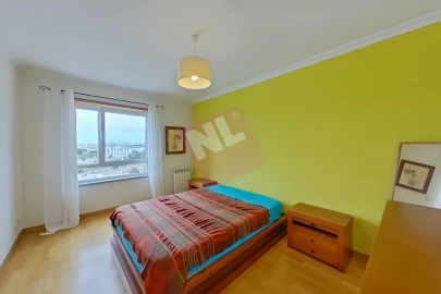 Apartamento T2 para Arrendamento em Carnide