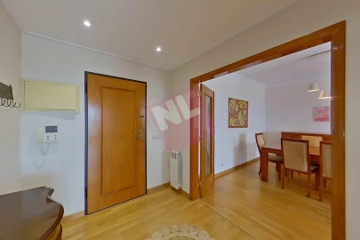 Apartamento T2 para Arrendamento em Carnide
