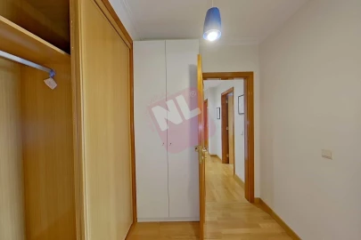 Apartamento T2 para Arrendamento em Carnide