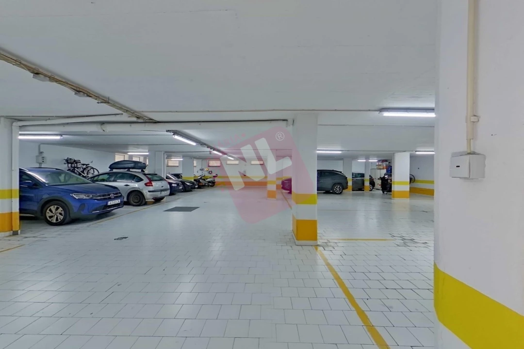 Apartamento T2 para Arrendamento em Carnide Foto 36