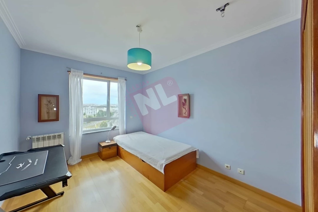 Apartamento T2 para Arrendamento em Carnide Foto 26