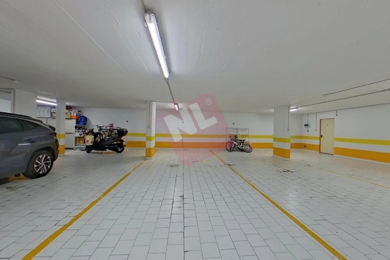 Apartamento T2 para Arrendamento em Carnide Foto 39