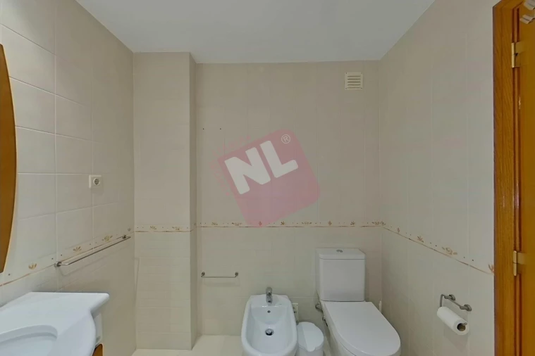 Apartamento T2 para Arrendamento em Carnide Foto 31