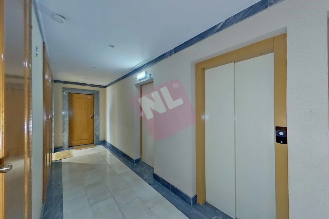 Apartamento T2 para Arrendamento em Carnide Foto 1