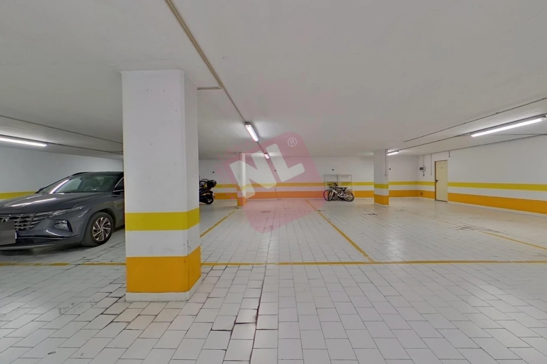 Apartamento T2 para Arrendamento em Carnide Foto 38