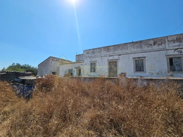 Moradia T5 para Venda em Loule (São Clemente)