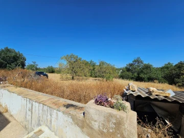 Moradia T5 para Venda em Loule (São Clemente)