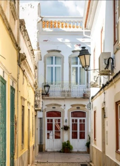 Moradia T5 para Venda em Loule (São Clemente)