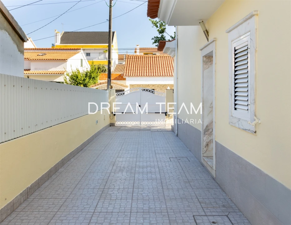 Moradia T3 para Arrendamento em Quinta do Conde Foto 56