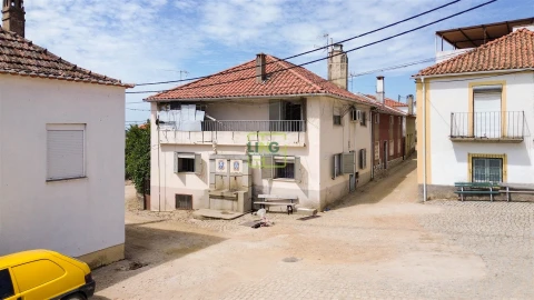 Moradia T3 para Venda em Monfortinho e Salvaterra do Extremo
