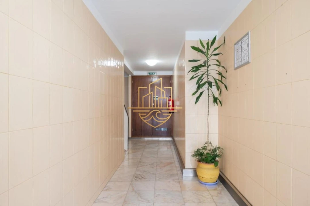 Apartamento T1 para Venda em Cedofeita, Santo Ildefonso, Sé, Miragaia, São Nicolau e Vitória Foto 32