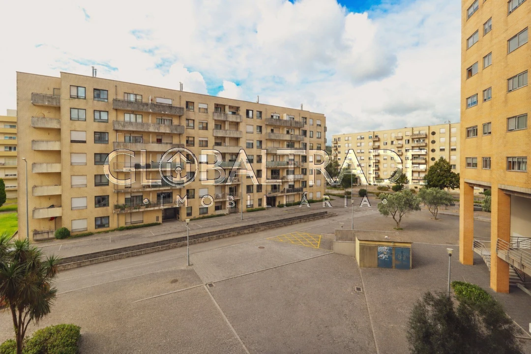 Apartamento T2 para Venda em Valongo Foto 19