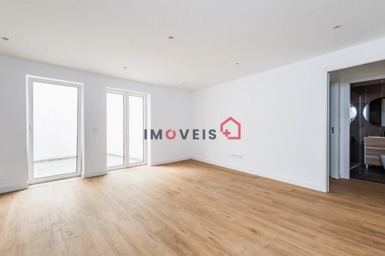 Apartamento T1 para Venda em Leiria, Pousos, Barreira e Cortes Foto 4