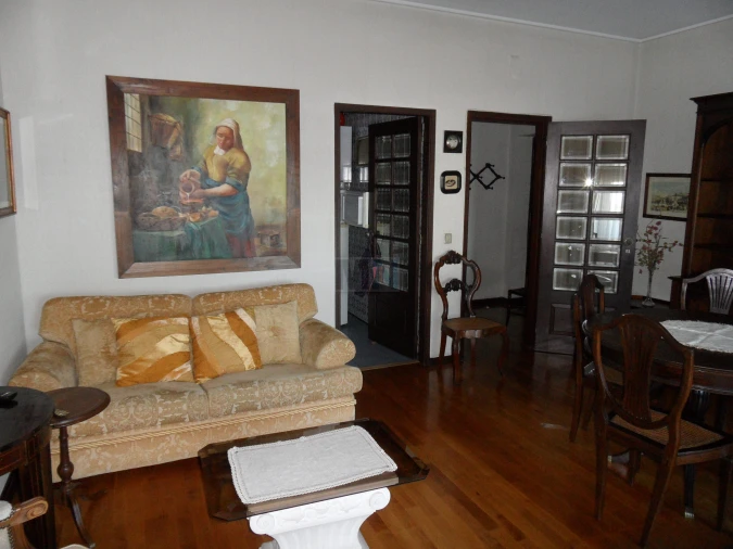 Apartamento T2 para Venda em Santo Antonio dos Olivais Foto 2