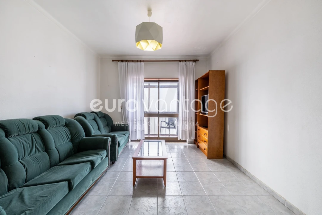 Apartamento T1 para Venda em Marinha Grande Foto 3