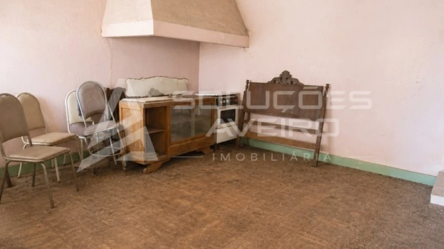 Moradia T4 para Venda em Oliveirinha