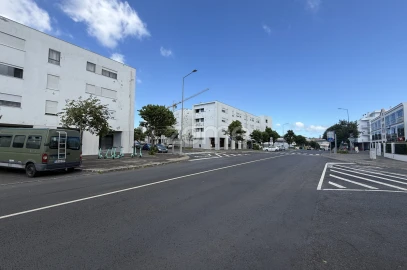 Apartamento T2 para Venda em Ponta Delgada (São José)