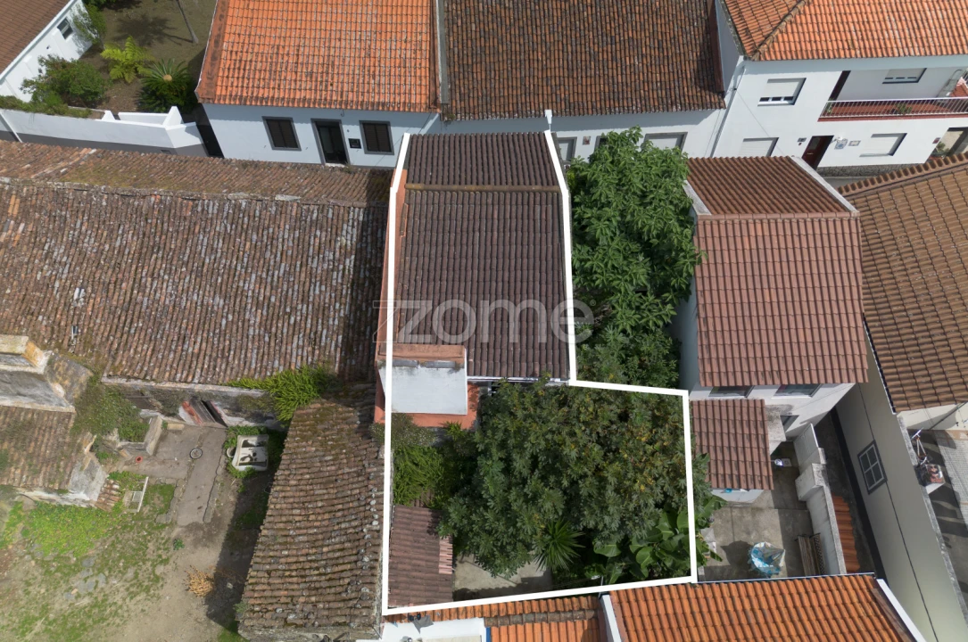 Moradia T2 para Venda em Faial da Terra Foto 26