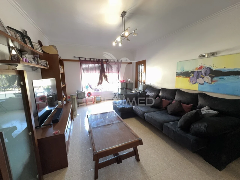 Apartamento T3 para Venda em Montalvo Foto 4