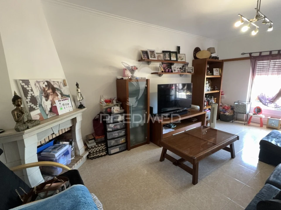 Apartamento T3 para Venda em Montalvo Foto 2