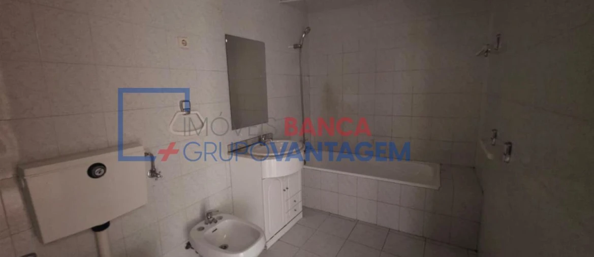 Apartamento T3 para Venda em Caldelas Foto 13