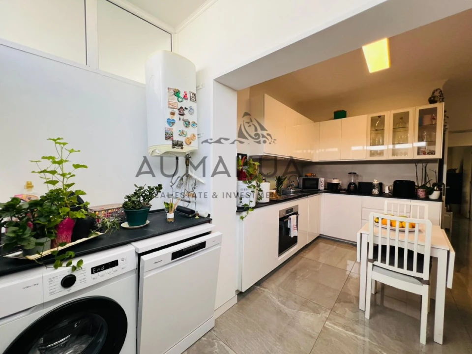 Apartamento T2 para Venda em Quarteira Foto 7