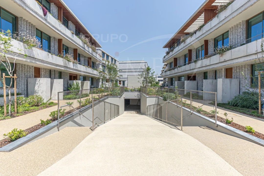 Moradia T2 para Venda em Aldoar, Foz do Douro e Nevogilde Foto 1