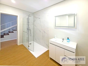 Quarto para Arrendamento em Areosa