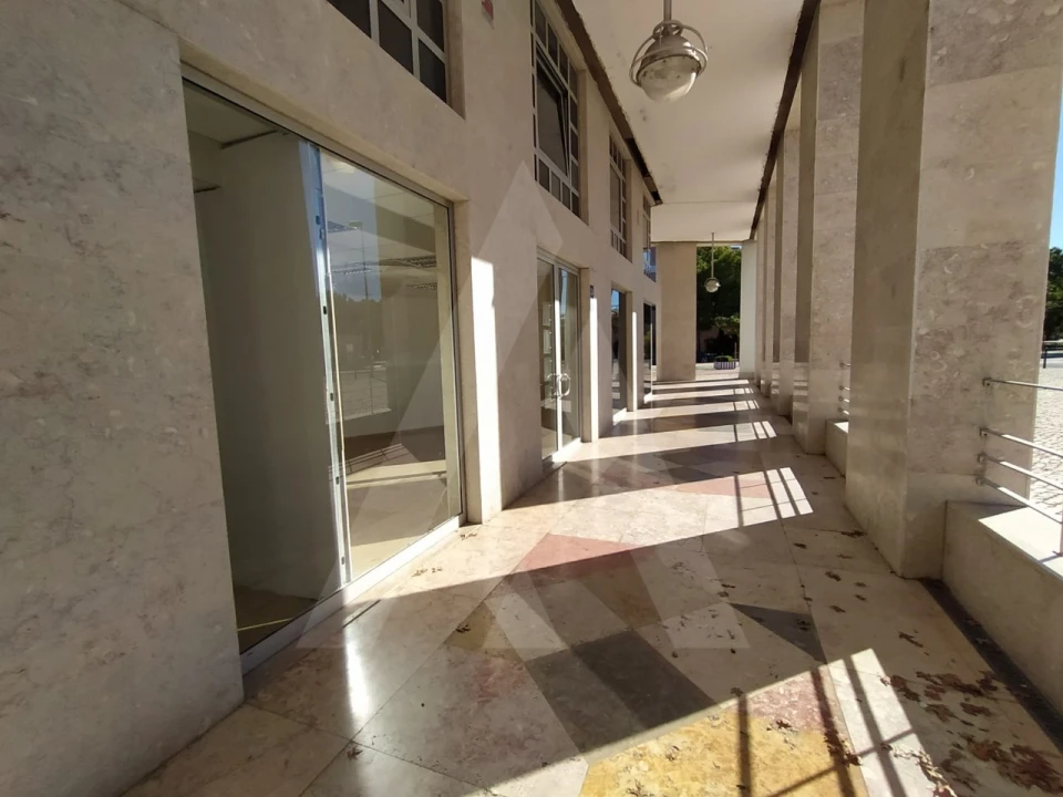 Loja para Arrendamento em Parque das Nações Foto 13